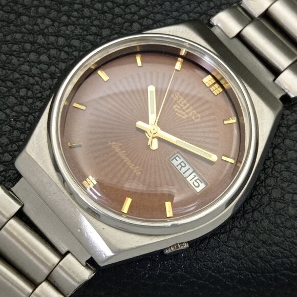 Vintage 1978 Seiko Automatic Mens Silver Watch W/daydate & Brown accents - Picture 6 of 10